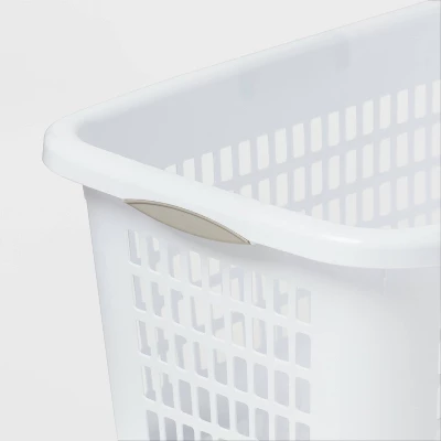 2bu Laundry Basket White - Brightroom™: Portable Plastic Clothes Organizer With Built-In Handles, 70.4L Capacity 2 2bu Laundry Basket White - Brightroom™: Portable Plastic Clothes Organizer With Built-In Handles, 70.4L Capacity - Image 2